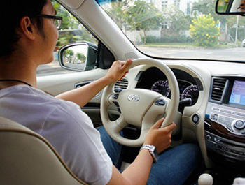 LÁI XE Ô TÔ HẠNG B CHUYÊN SỐ TỰ ĐỘNG